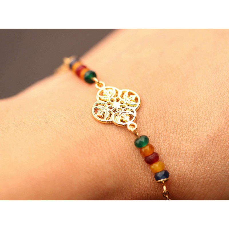 Armband mit Naturstein Perlen und Mandala - gold