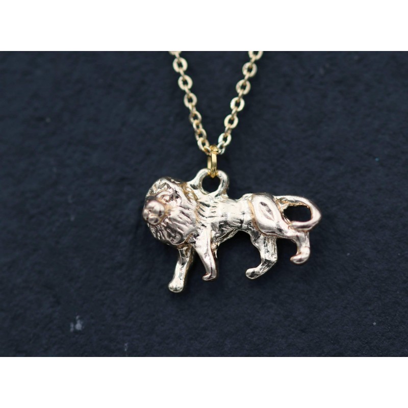 Halskette mit Löwe Anhänger - gold
