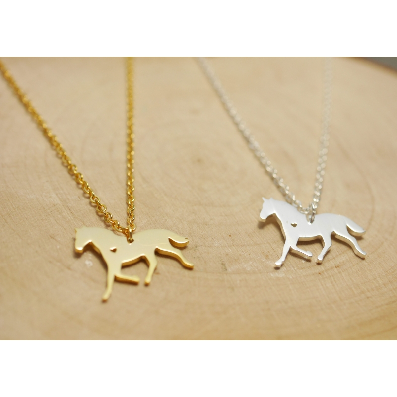 Halskette mit Pferd als Anhänger Gold und Silber